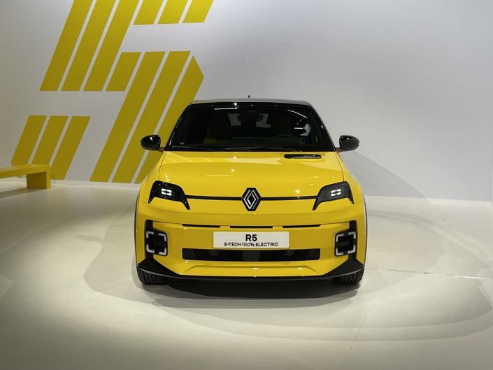 Découvrez la Nouvelle Renault 5 chez Lucauto